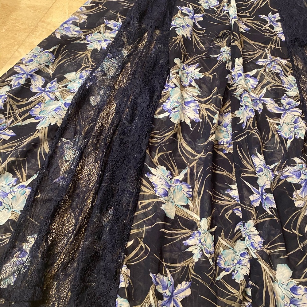 NEW Nikibiki Maxi dress- Size M - Picture 10 of 12